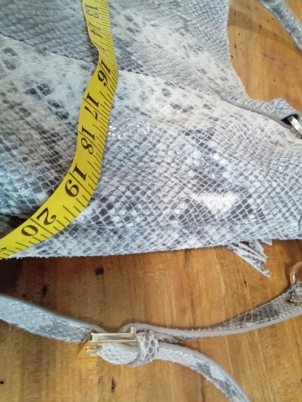 G.I.L.I. Got It Love It Python/Snakeskin Leather Slouchy Hobo Bag Fringe Tassel